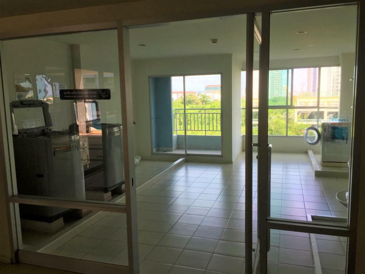 Cosy Lumpini Beachfront One Bedroom Jomtein Jomtien Beach Exterior foto